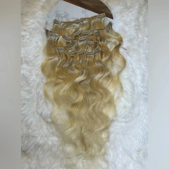 18 Inch Human hair Light Blonde Clip in extensions - Picture 4 of 6
